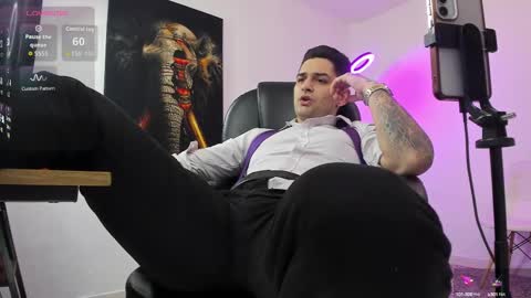 Nicolas Fellener online show from October 7, 7:04 am