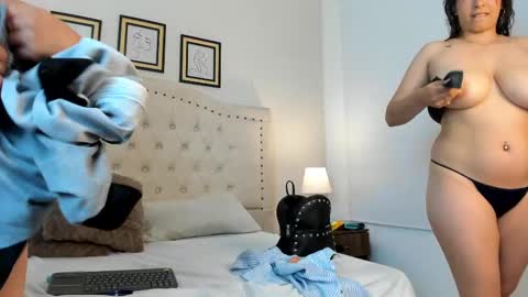 Nicole  Adam online show from March 11, 7:03 pm