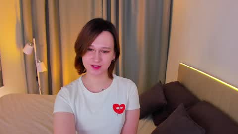 Nicole online show from January 29, 2:10 pm