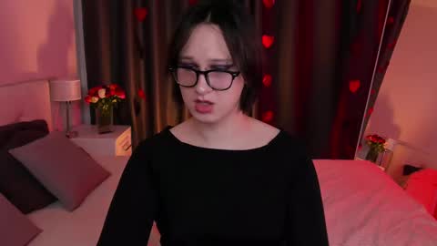 Nicole online show from February 15, 7:17 pm