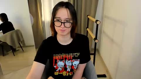 Nicole online show from September 10, 3:46 pm