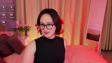 Nicole online show from February 13, 5:33 pm