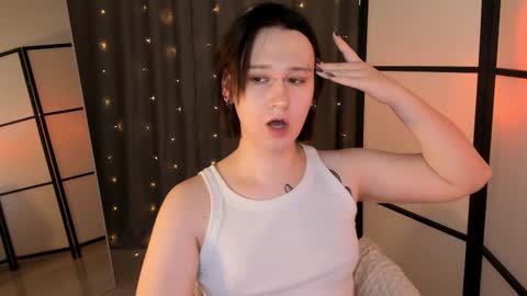 Nicole online show from February 19, 1:39 pm