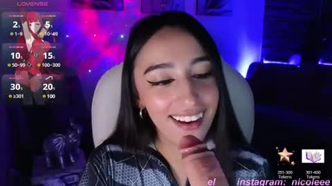 Nicole online show from January 4, 2:25 am