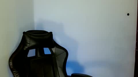 nicole_kiss01 online show from October 19, 8:52 am