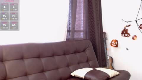 nicoledance69 online show from October 17, 7:07 pm