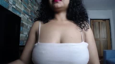 Nicole online show from February 19, 6:18 pm