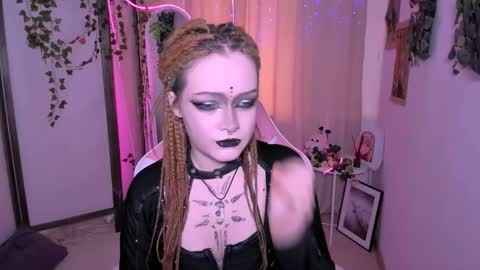 Nicole online show from March 4, 11:08 am