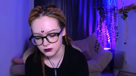 Nicole online show from March 6, 8:41 am