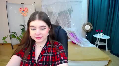 Snapshot of nicolefoxery chatting on February 22, 3:23 am nicolefoxery online show from February 22, 3:23 am