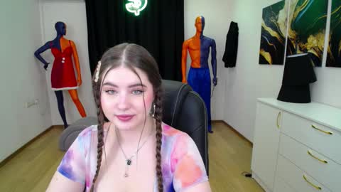 Snapshot of nicolefoxery chatting on January 27, 6:20 pm nicolefoxery online show from January 27, 6:20 pm