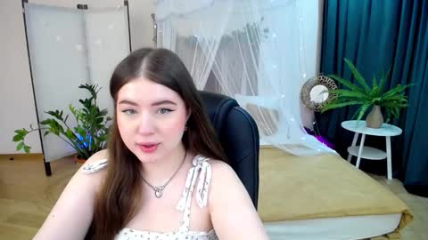 Snapshot of nicolefoxery chatting on March 6, 3:24 am nicolefoxery online show from March 6, 3:24 am
