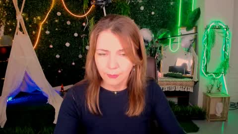 nicolehits online show from April 6, 1:12 pm