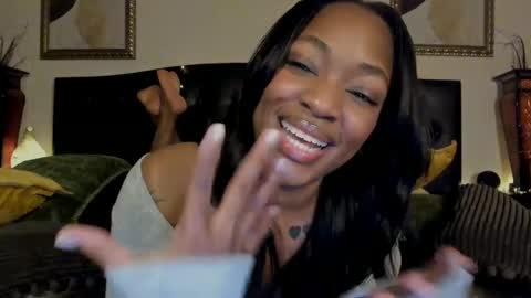 Nicole online show from December 2, 2:02 am