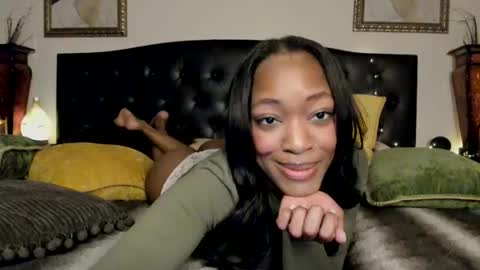 Nicole online show from December 5, 1:53 am