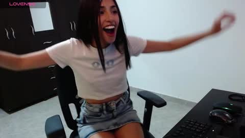 Nicole online show from March 14, 11:20 pm