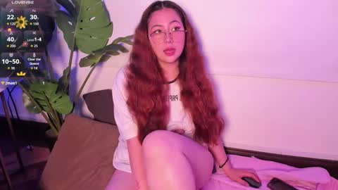 nicolle_evanss_ online show from November 15, 6:15 am