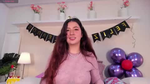 nicolle_evanss_ online show from July 11, 4:39 am