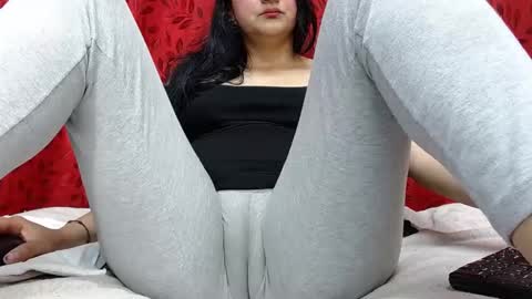 NICOLLE online show from November 4, 9:38 pm