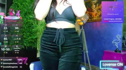 Nicolle online show from February 12, 11:36 am