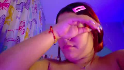 Nicolle Miley online show from May 16, 6:54 am