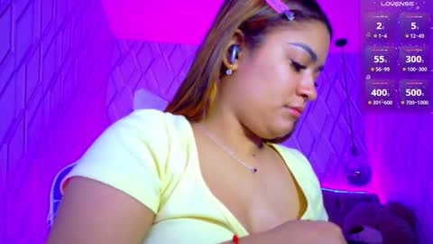 Nicolle Miley online show from October 21, 4:28 am