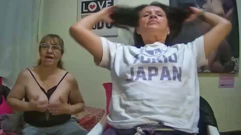 nicoltatiana_ online show from February 25, 11:41 pm