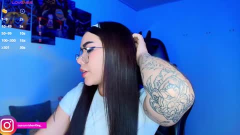 Lizzie online show from March 2, 2:16 am