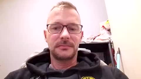 MikeVanDyck online show from October 1, 5:12 pm