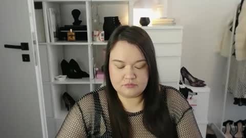 Holly online show from March 14, 8:29 am