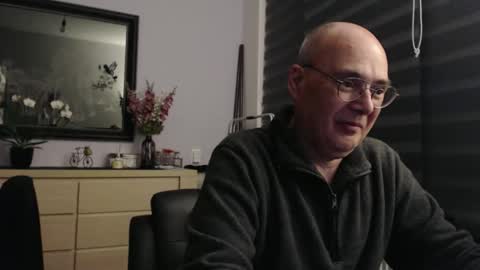 nightkeeper63 online show from April 27, 11:02 pm