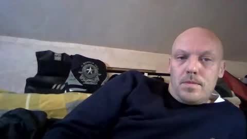 nighttime online show from December 6, 8:56 pm