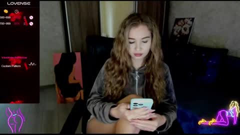 nigo_nika online show from January 25, 11:55 am