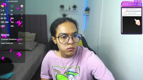 Snapshot of niina_lovee_ chatting on January 11, 4:46 pm online show from January 11, 4:46 pm