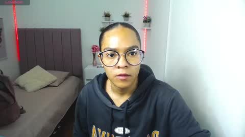 Snapshot of niina_lovee_ chatting on February 26, 5:31 pm online show from February 26, 5:31 pm