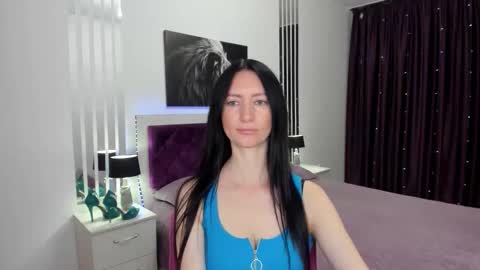 NikaLewis online show from December 14, 4:52 am