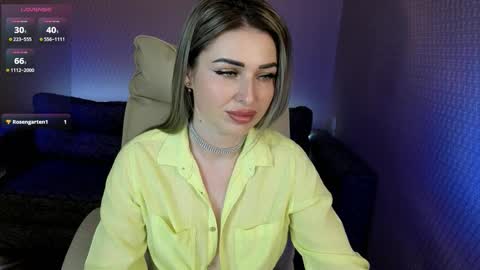 Snapshot of nikastill_ chatting on September 16, 7:11 am NikaStill online show from September 16, 7:11 am