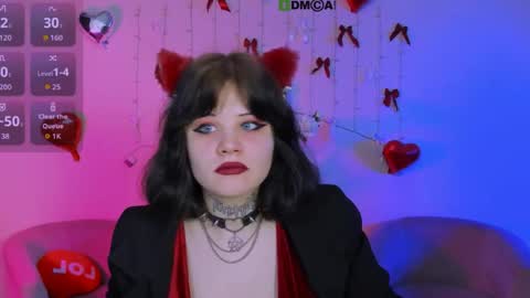 nikki_kiss_ online show from April 22, 8:43 am