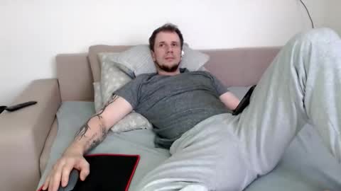 Nick online show from December 5, 10:57 am