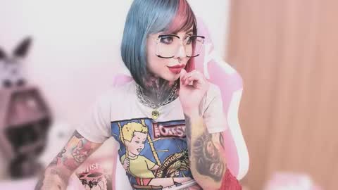 Nikki Ramone   online show from October 20, 10:04 pm