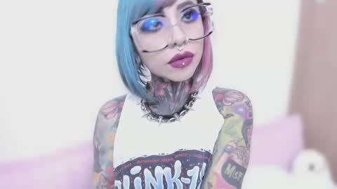 Nikki Ramone   online show from September 29, 11:15 pm