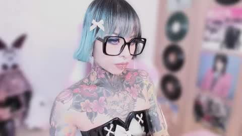 Nikki Ramone   online show from February 20, 11:12 am