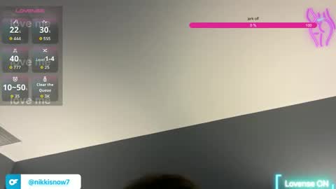 nikkisnow1 online show from March 9, 5:01 am