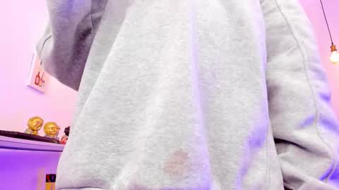    online show from February 11, 4:27 am