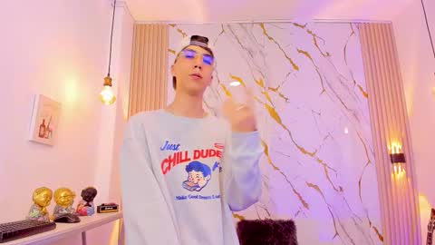    online show from February 12, 4:38 am