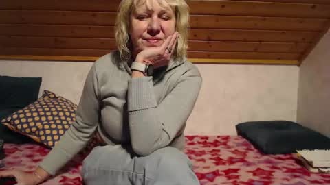 Nikole1 online show from February 17, 5:12 pm