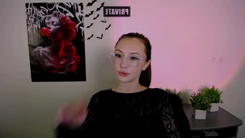 nikonara_ online show from February 17, 5:44 pm