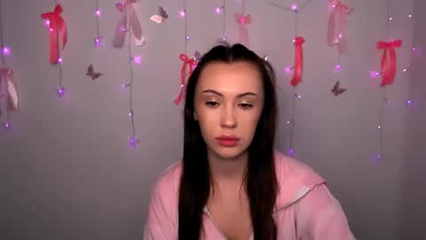 nikonara_ online show from March 18, 1:17 pm