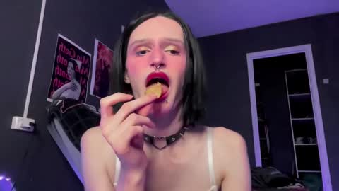 Niky online show from April 18, 5:59 pm