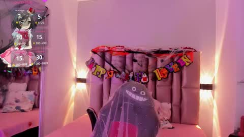 Niky Brooks online show from October 31, 8:59 am